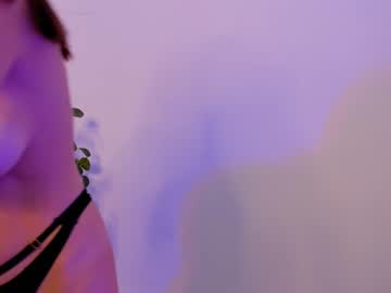 girl
        elizabeth__gray cam image #600113