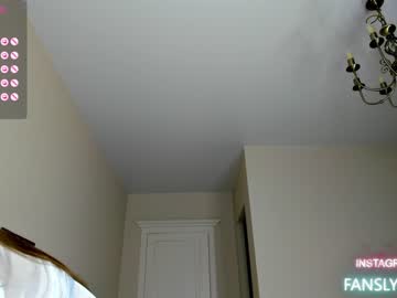 girl
        im_jasmine cam image #3872795