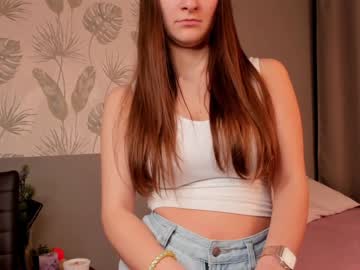 girl
        alicefarley cam image #878884
