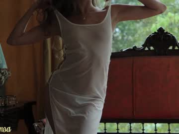 girl
        lettymoa cam image #6677514