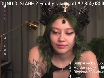 girl
        kina_ka cam image #5817035