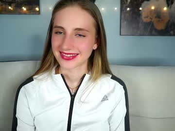 girl
        shewell cam image #6424714