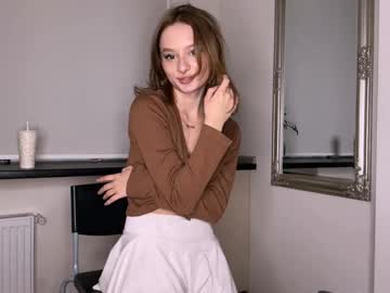 girl
        missemilyyy cam image #6153264